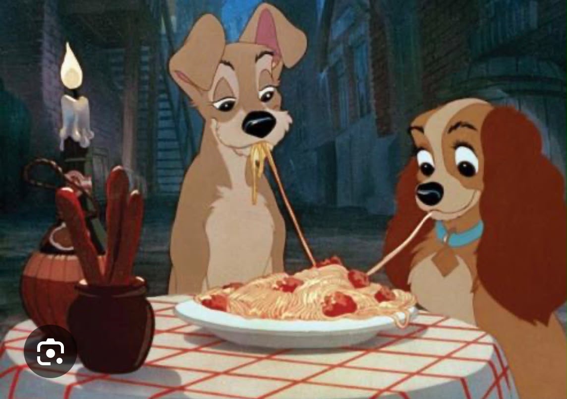 Cena clássica do espaguete de A Dama e o Vagabundo